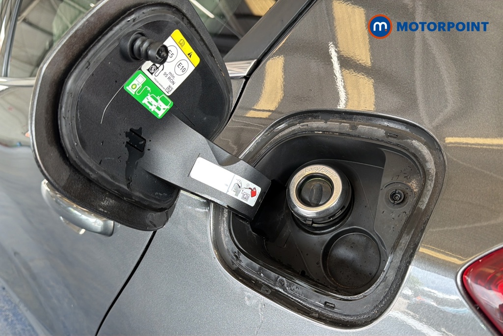 Ford Focus Titanium Manual Petrol Hatchback - Stock Number (1645795) - 41st supplementary image
