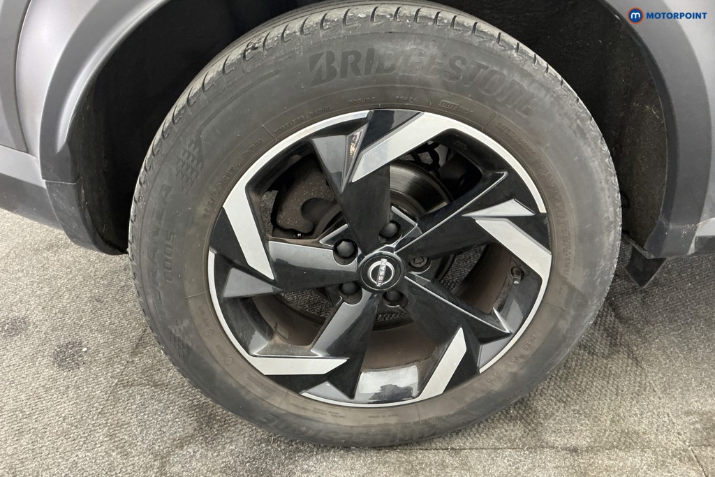Nissan Juke N-Connecta Manual Petrol SUV - Stock Number (1645828) - 33rd supplementary image