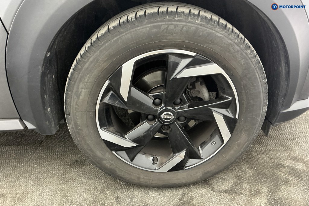 Nissan Juke N-Connecta Manual Petrol SUV - Stock Number (1645828) - 34th supplementary image