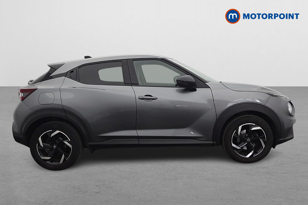 Nissan Juke N-Connecta Manual Petrol SUV - Stock Number (1645828) - Drivers side