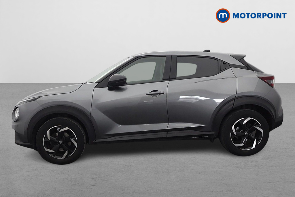 Nissan Juke N-Connecta Manual Petrol SUV - Stock Number (1645828) - Passenger side