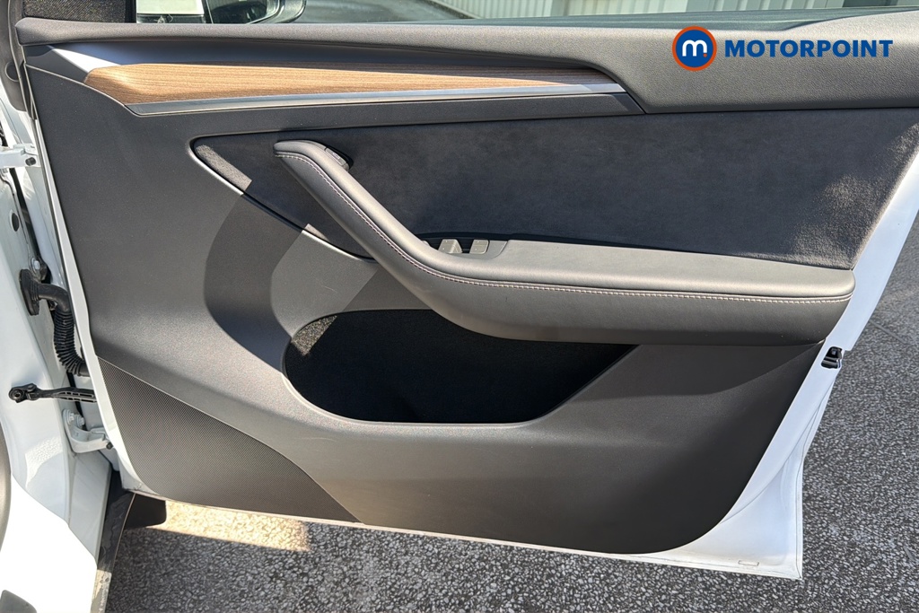 Tesla Model Y Rwd 5Dr Auto Automatic Electric SUV - Stock Number (1645869) - 18th supplementary image
