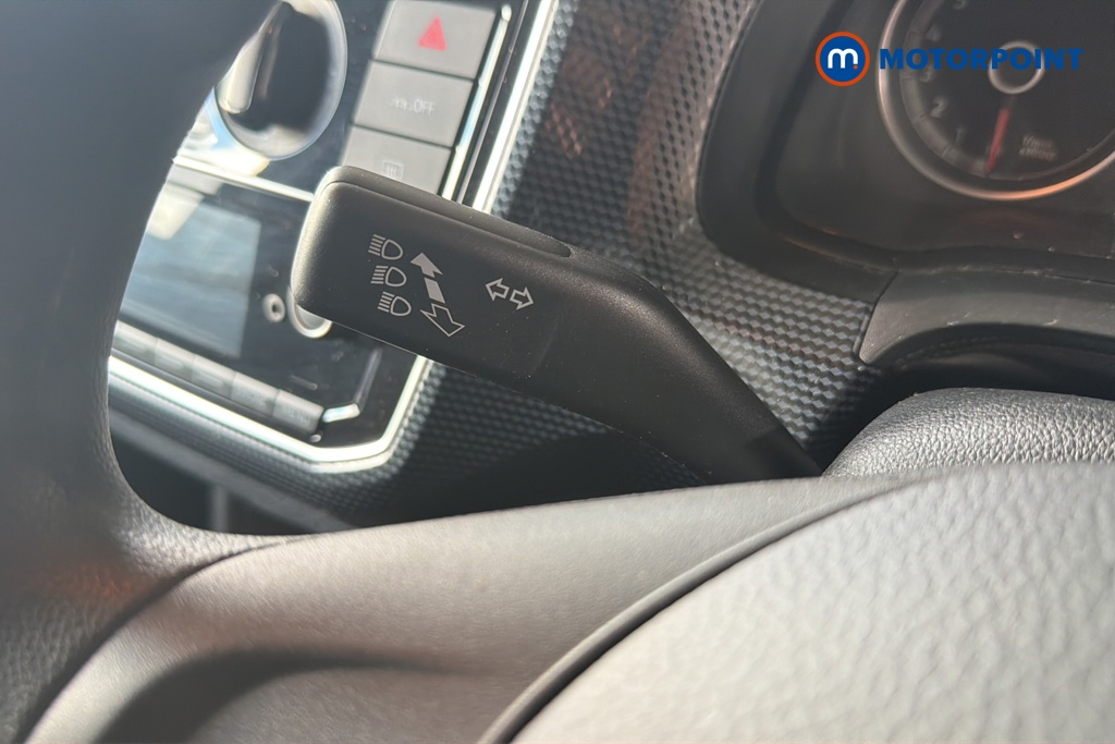 Volkswagen UP Black Edition Manual Petrol Hatchback - Stock Number (1646487) - 5th supplementary image