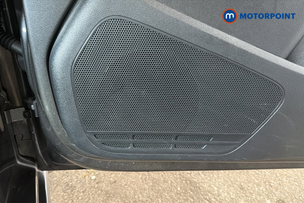 Volkswagen UP Black Edition Manual Petrol Hatchback - Stock Number (1646487) - 21st supplementary image