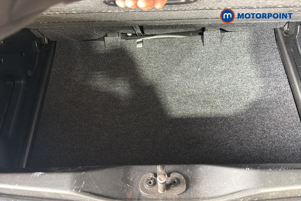 Volkswagen UP Black Edition Manual Petrol Hatchback - Stock Number (1646487) - 33rd supplementary image