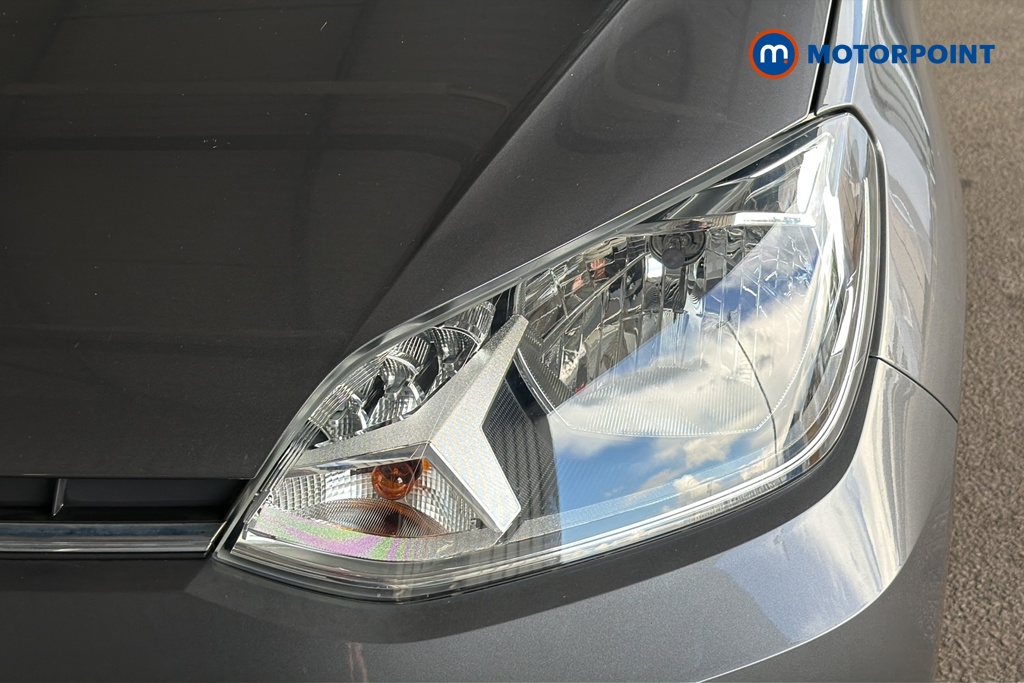 Volkswagen UP Black Edition Manual Petrol Hatchback - Stock Number (1646487) - 42nd supplementary image