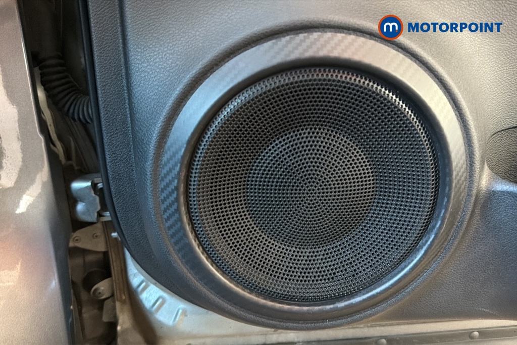 Nissan Juke N-Connecta Automatic Petrol SUV - Stock Number (1646512) - 21st supplementary image