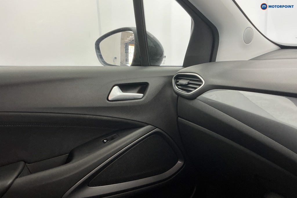 Vauxhall Crossland Ultimate Manual Petrol SUV - Stock Number (1647168) - 19th supplementary image