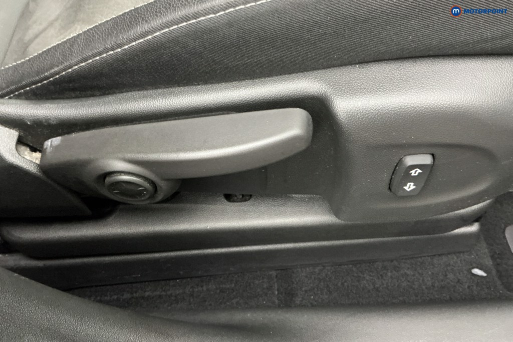 Vauxhall Crossland Ultimate Manual Petrol SUV - Stock Number (1647168) - 23rd supplementary image