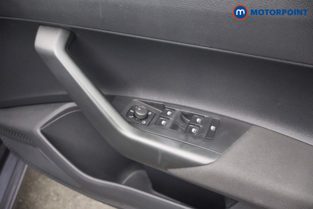 Volkswagen Polo Life Manual Petrol Hatchback - Stock Number (1647937) - 9th supplementary image