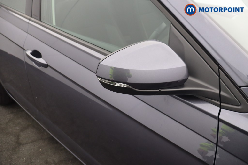 Volkswagen Polo Life Manual Petrol Hatchback - Stock Number (1647937) - 11th supplementary image