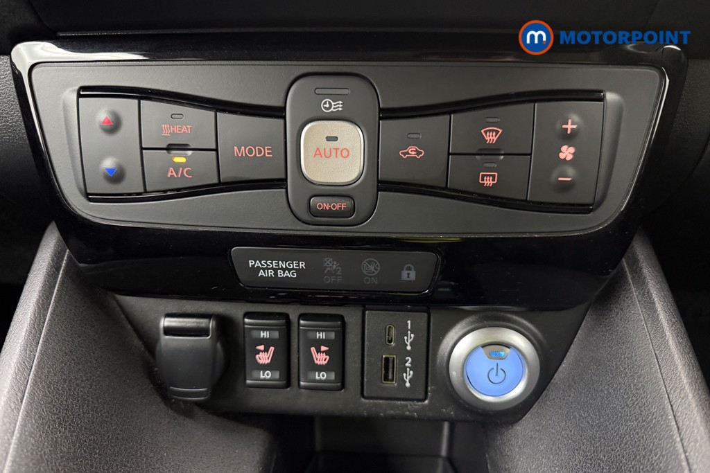 Nissan Leaf N-Connecta Automatic Electric Hatchback - Stock Number (1648154) - 10th supplementary image
