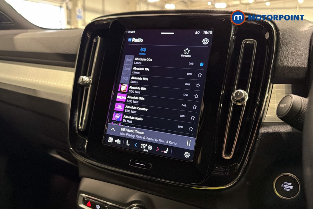 Volvo Xc40 Core Automatic Petrol SUV - Stock Number (1648291) - 9th supplementary image