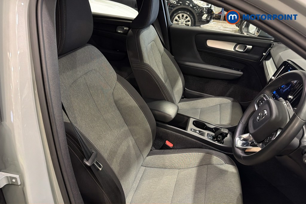 Volvo Xc40 Core Automatic Petrol SUV - Stock Number (1648291) - 22nd supplementary image