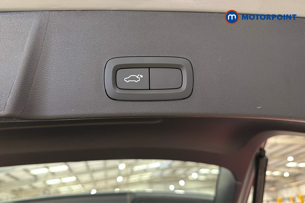 Volvo Xc40 Core Automatic Petrol SUV - Stock Number (1648291) - 35th supplementary image