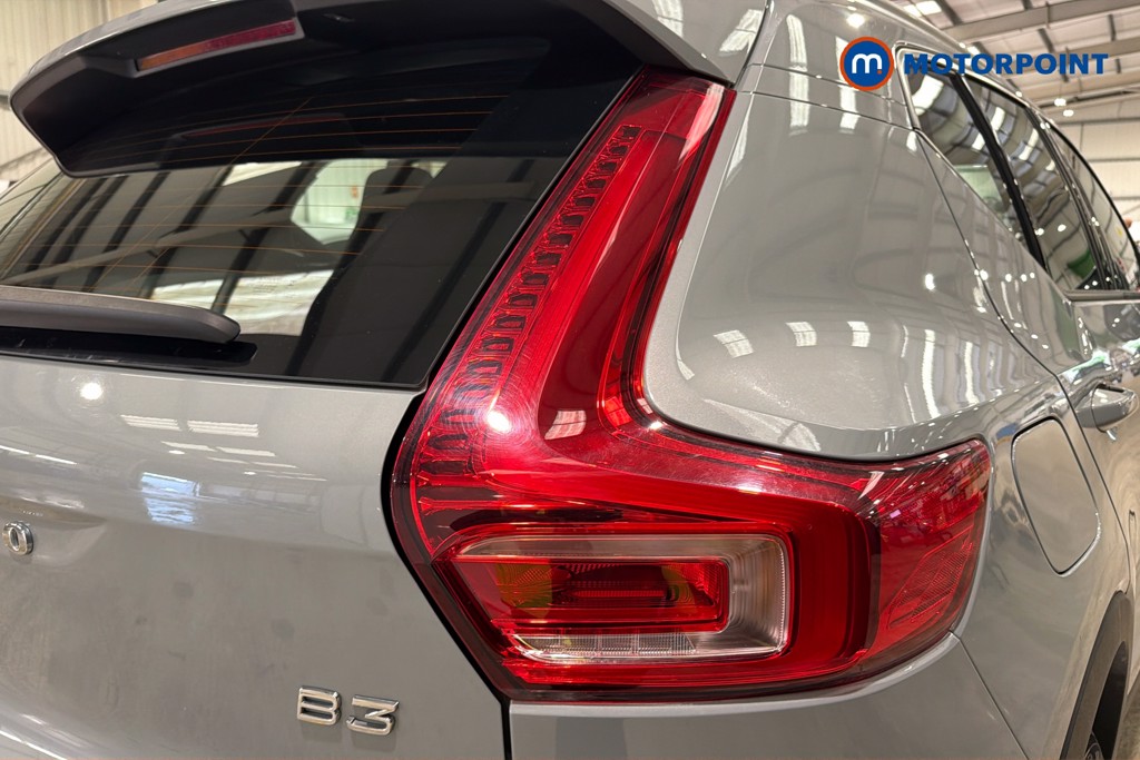 Volvo Xc40 Core Automatic Petrol SUV - Stock Number (1648291) - 38th supplementary image