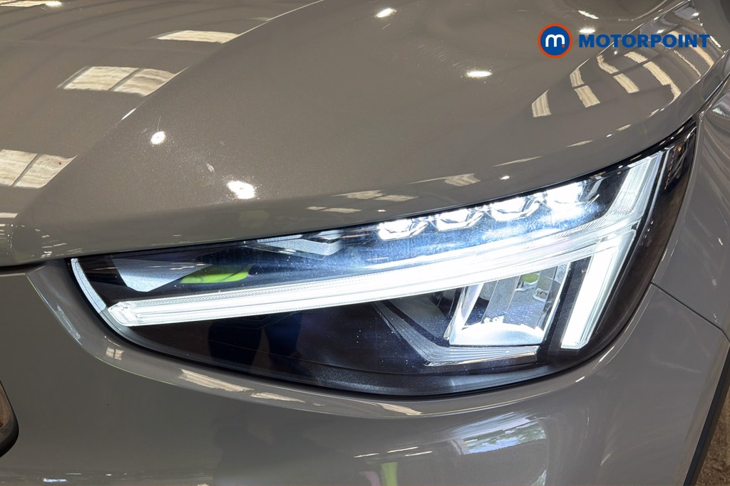 Volvo Xc40 Core Automatic Petrol SUV - Stock Number (1648291) - 44th supplementary image