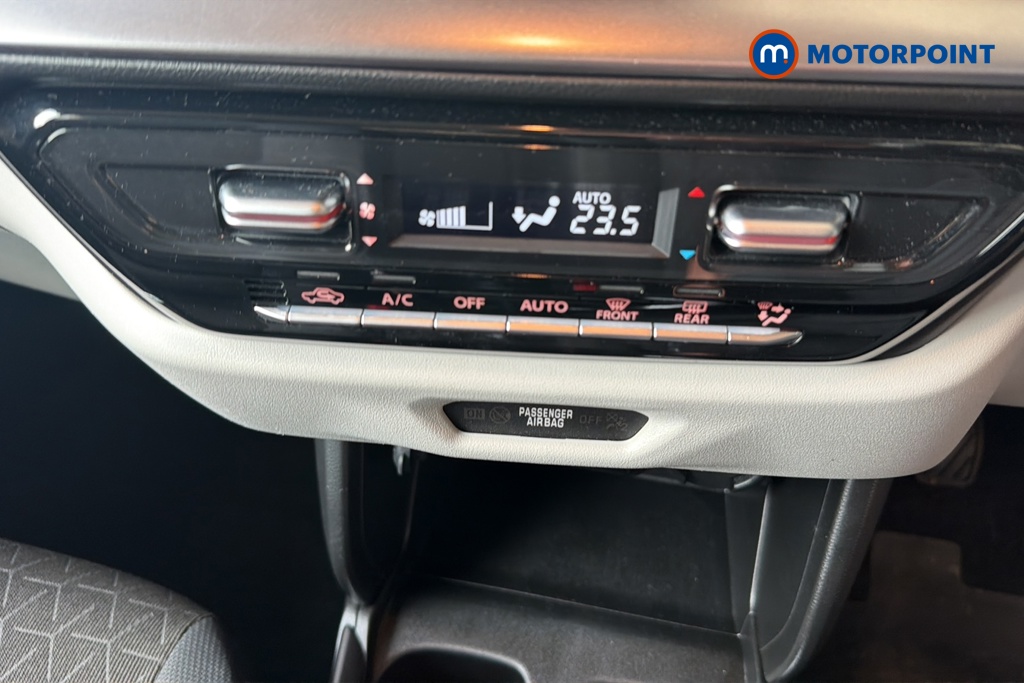 Suzuki Swift Ultra Manual Petrol Hatchback - Stock Number (1648321) - 12th supplementary image