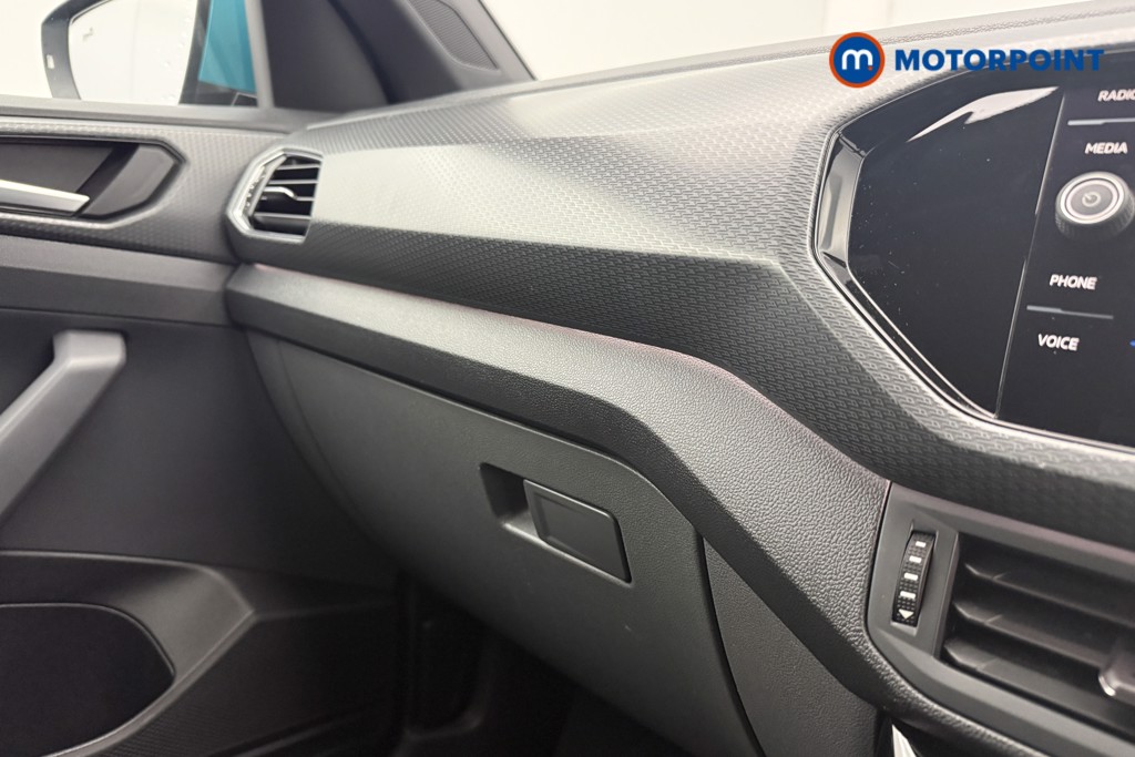Volkswagen T-Cross R-Line Manual Petrol SUV - Stock Number (1648334) - 12th supplementary image