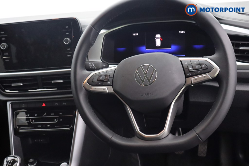 Volkswagen T-Roc Match Manual Petrol SUV - Stock Number (1648389) - 2nd supplementary image