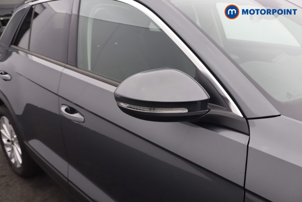 Volkswagen T-Roc Match Manual Petrol SUV - Stock Number (1648389) - 12th supplementary image