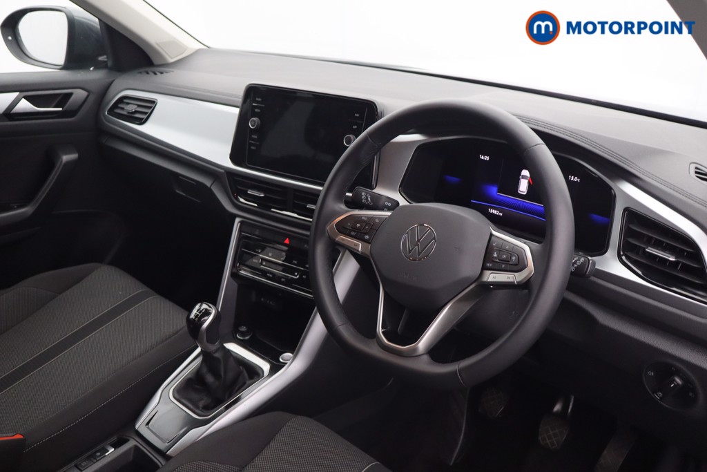 Volkswagen T-Roc Match Manual Petrol SUV - Stock Number (1648389) - 1st supplementary image
