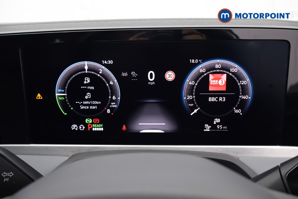 Volkswagen Passat Life Automatic Petrol Plug-In Hybrid Estate - Stock Number (1648537) - 2nd supplementary image