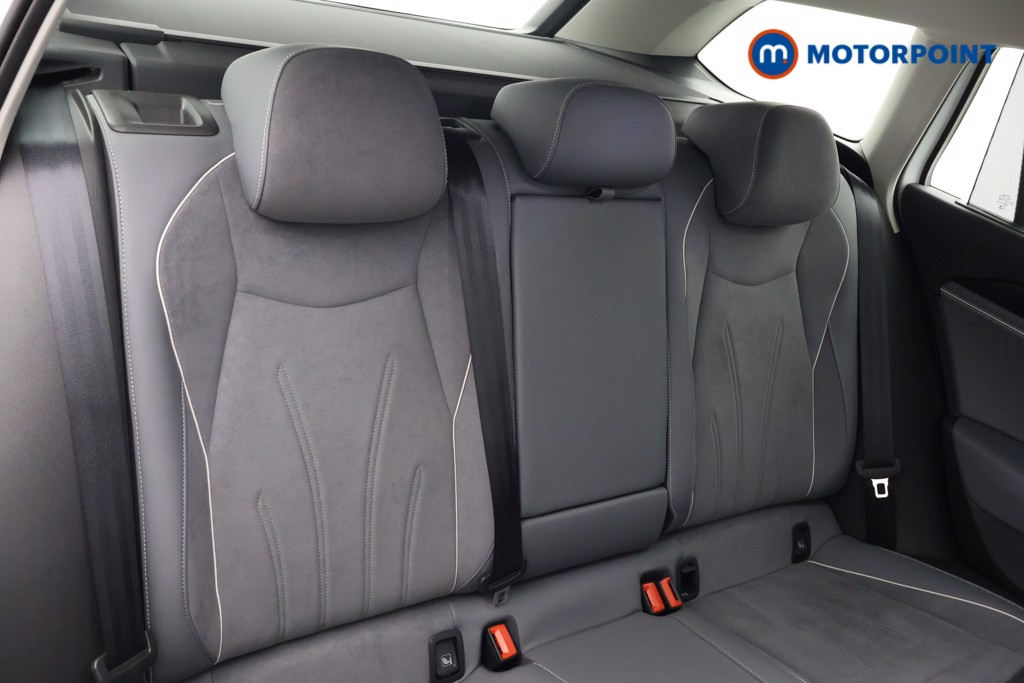 Volkswagen Passat Life Automatic Petrol Plug-In Hybrid Estate - Stock Number (1648537) - 10th supplementary image