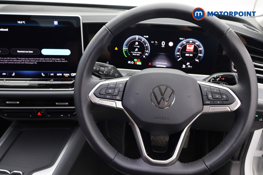 Volkswagen Passat Life Automatic Petrol Plug-In Hybrid Estate - Stock Number (1648537) - 1st supplementary image