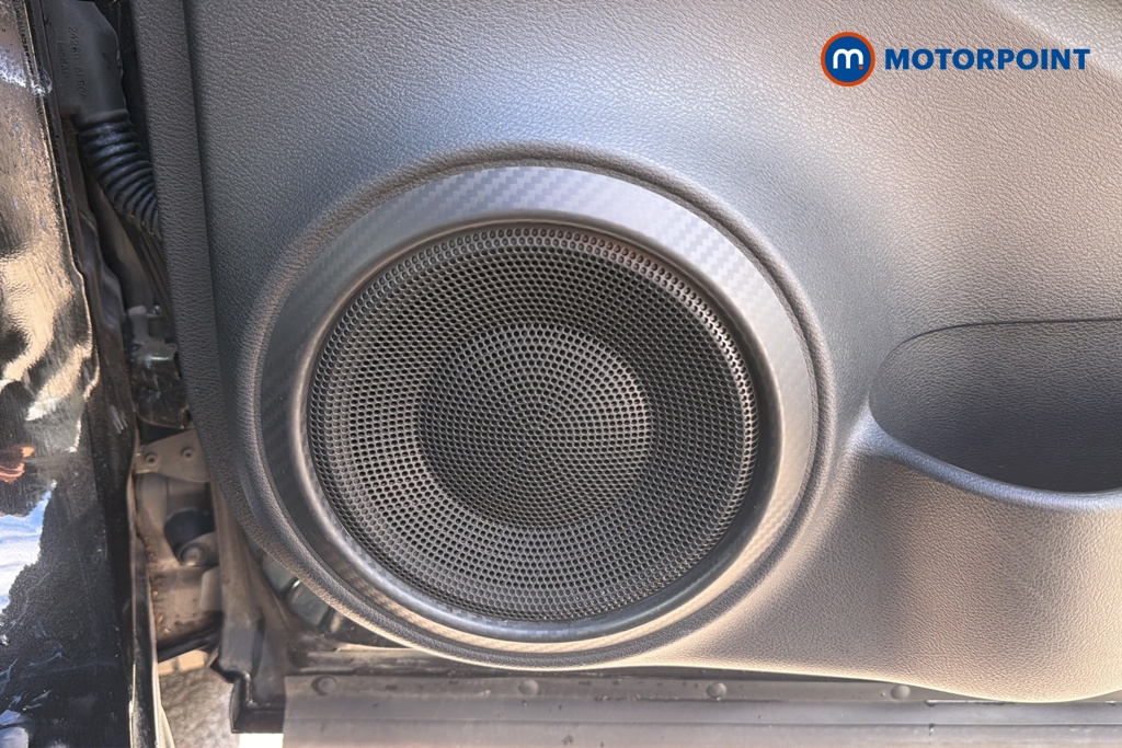 Nissan Juke N-Connecta Manual Petrol SUV - Stock Number (1648807) - 21st supplementary image