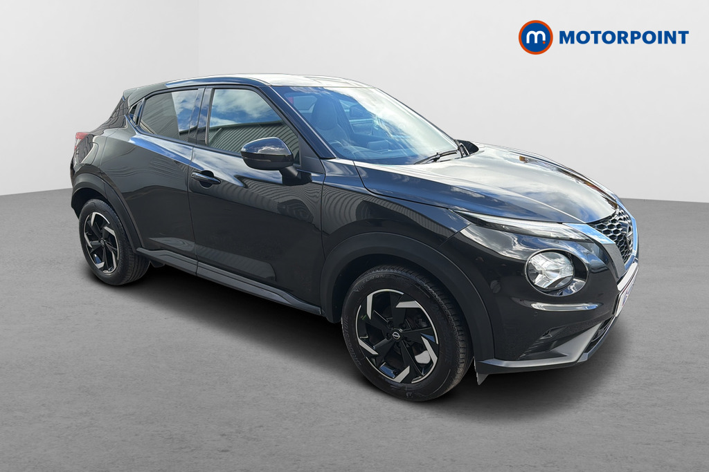 Nissan Juke N-Connecta Manual Petrol SUV - Stock Number (1648807) - Drivers side front corner