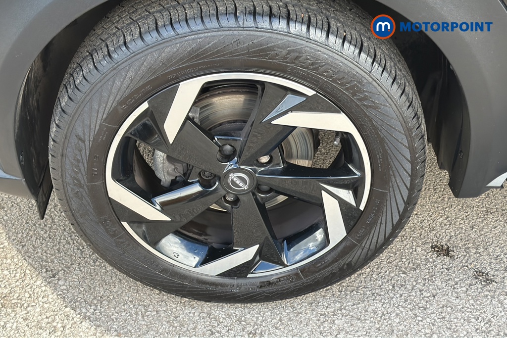 Nissan Juke N-Connecta Manual Petrol SUV - Stock Number (1648807) - 44th supplementary image
