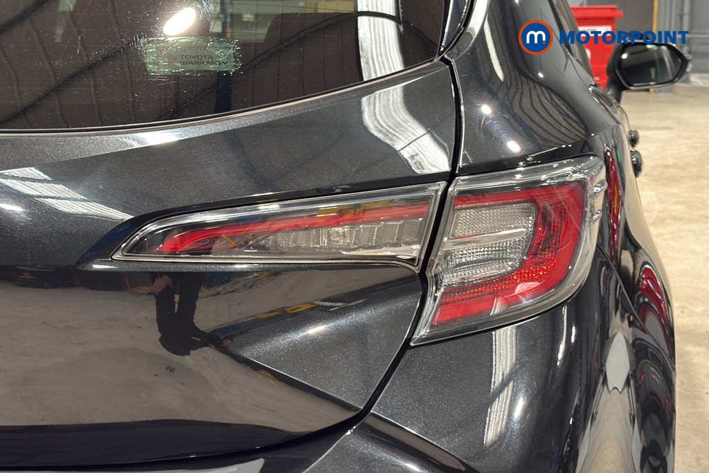 Toyota Corolla Design Automatic Petrol-Electric Hybrid Hatchback - Stock Number (1649093) - 36th supplementary image