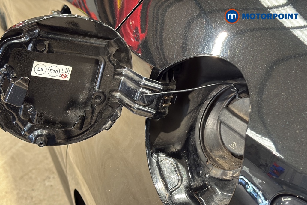 Toyota Corolla Design Automatic Petrol-Electric Hybrid Hatchback - Stock Number (1649093) - 41st supplementary image