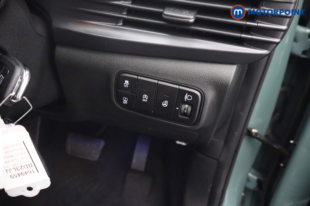 Hyundai I20 Premium Automatic Petrol Hatchback - Stock Number (1649459) - 9th supplementary image
