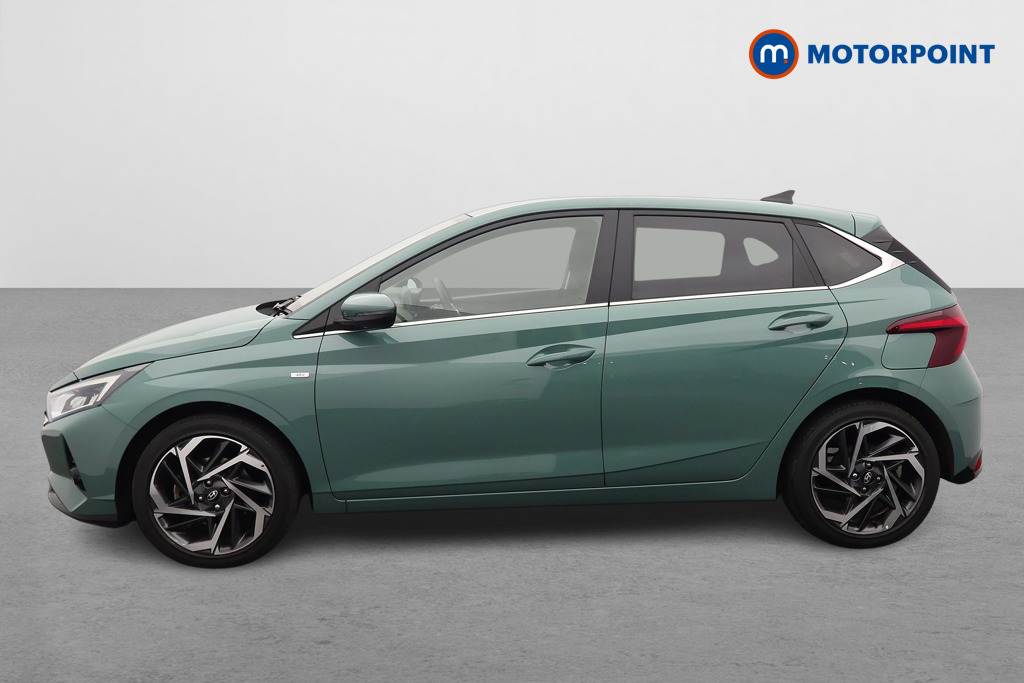 Hyundai I20 Premium Automatic Petrol Hatchback - Stock Number (1649459) - Passenger side
