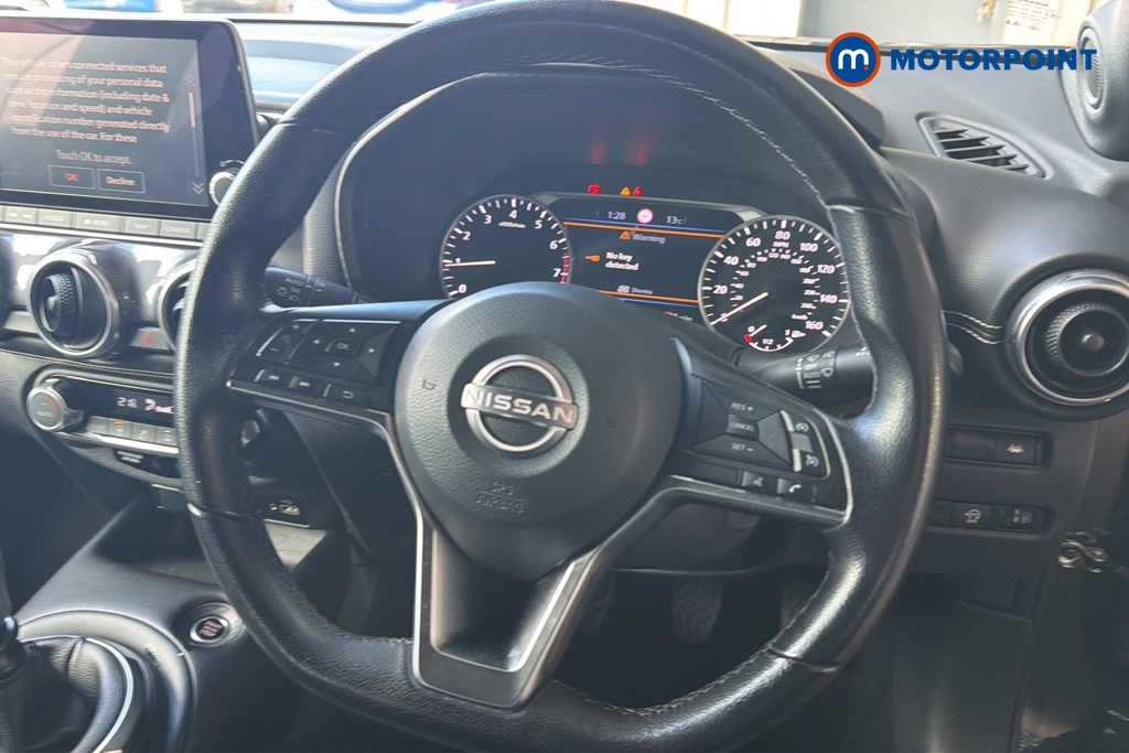 Nissan Juke N-Connecta Manual Petrol SUV - Stock Number (1649533) - 2nd supplementary image