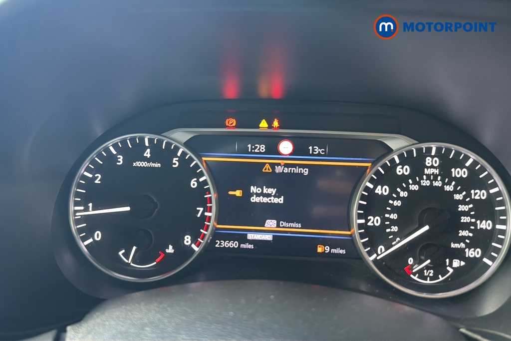 Nissan Juke N-Connecta Manual Petrol SUV - Stock Number (1649533) - 7th supplementary image