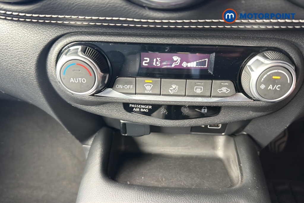 Nissan Juke N-Connecta Manual Petrol SUV - Stock Number (1649533) - 12th supplementary image