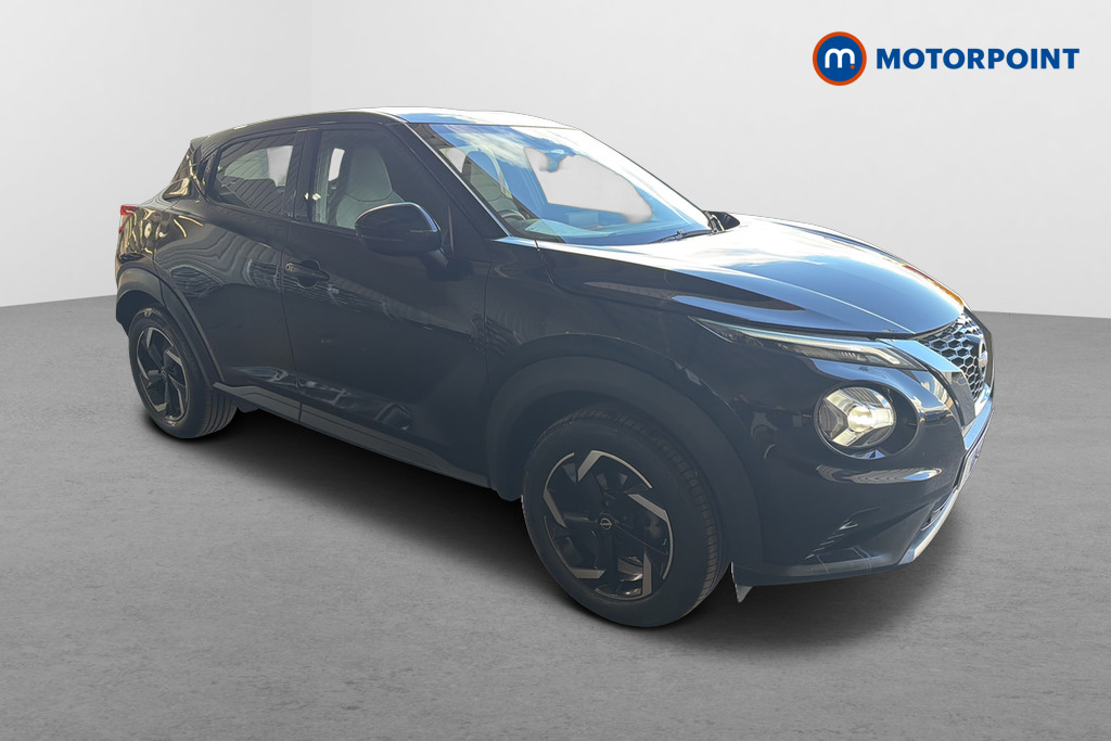 Nissan Juke N-Connecta Manual Petrol SUV - Stock Number (1649533) - Drivers side front corner