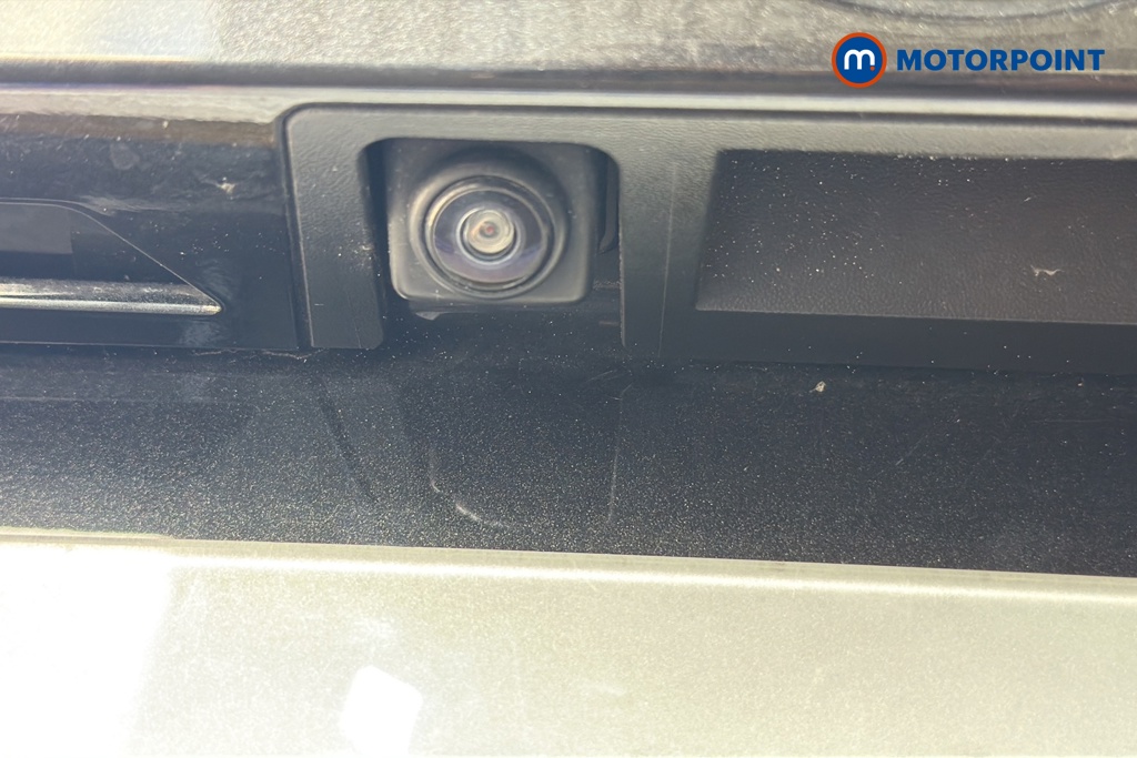 Nissan Juke N-Connecta Manual Petrol SUV - Stock Number (1649533) - 37th supplementary image
