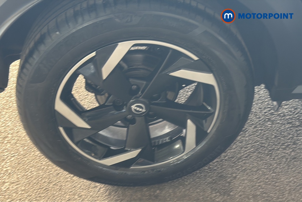 Nissan Juke N-Connecta Manual Petrol SUV - Stock Number (1649533) - 46th supplementary image