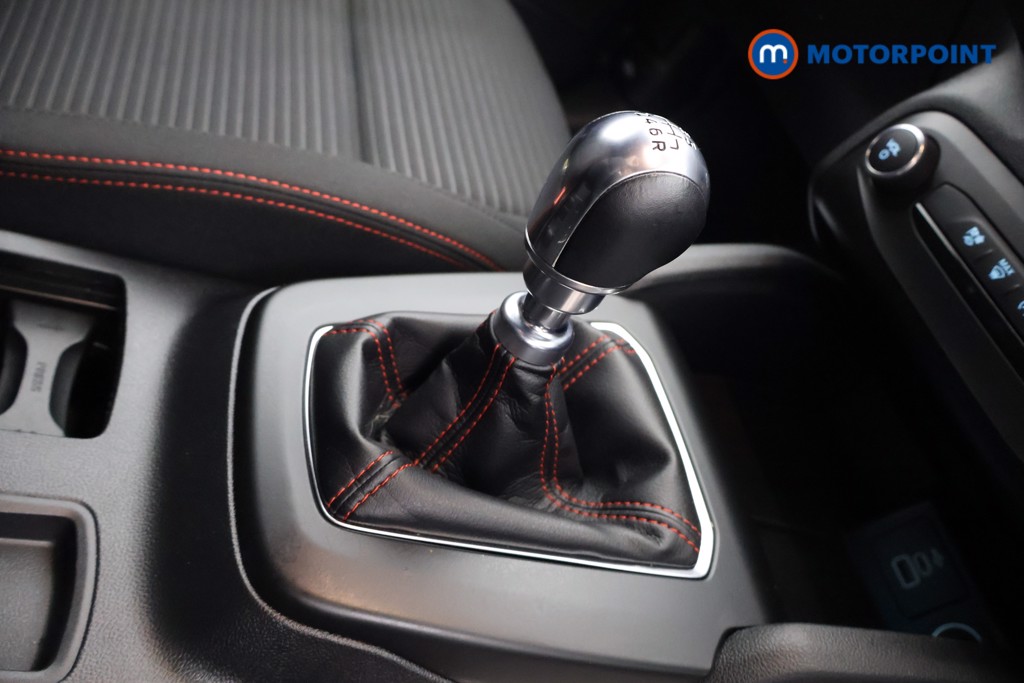 Ford Focus St-Line Manual Petrol Hatchback - Stock Number (1649696) - 6th supplementary image