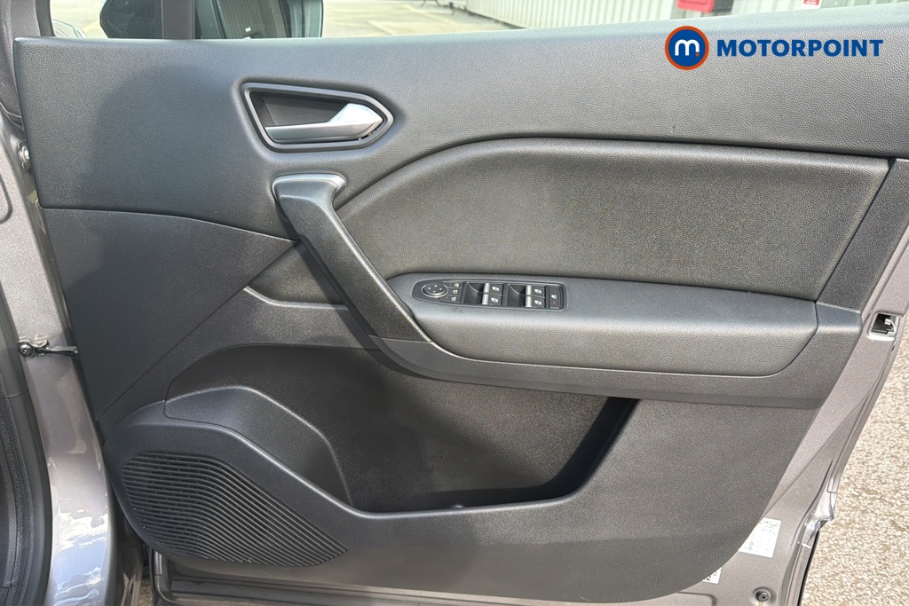 Renault Captur S Edition Automatic Petrol SUV - Stock Number (1649971) - 18th supplementary image