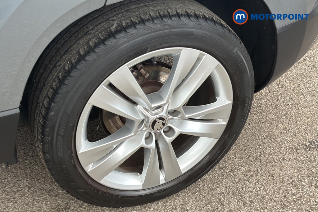 Skoda Karoq Se L Manual Petrol SUV - Stock Number (1650089) - 45th supplementary image