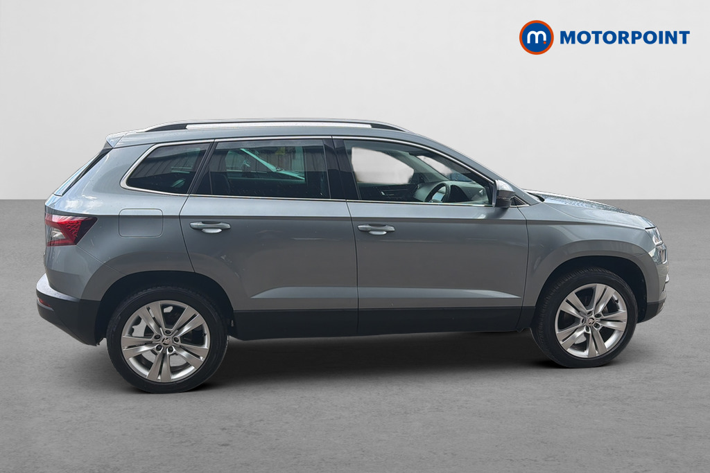 Skoda Karoq Se L Manual Petrol SUV - Stock Number (1650089) - Passenger side
