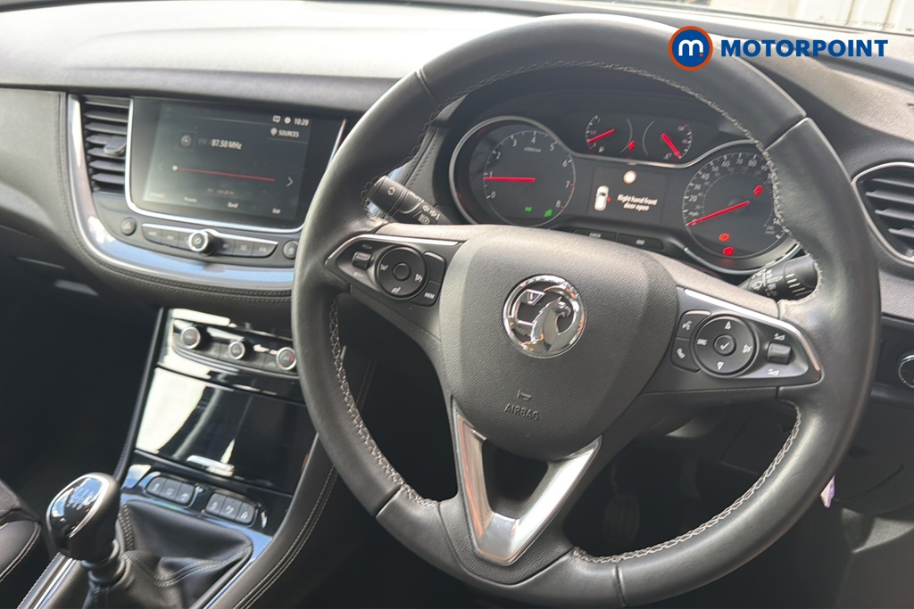 Vauxhall Grandland X Business Edition Nav Manual Diesel SUV - Stock Number (1650101) - 2nd supplementary image