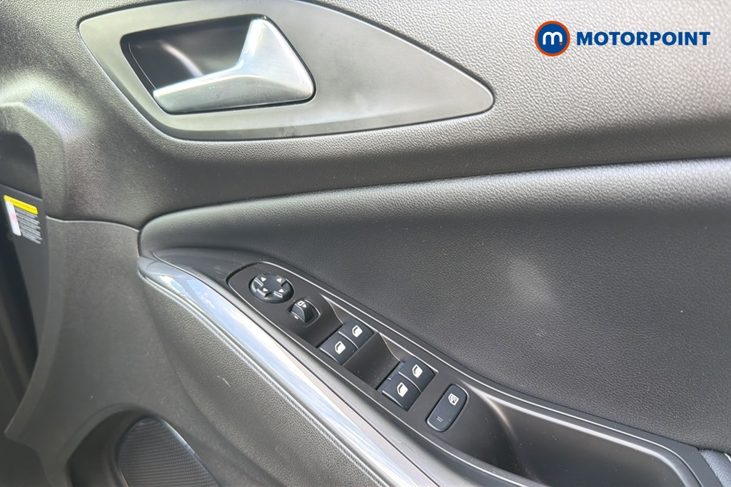 Vauxhall Grandland X Business Edition Nav Manual Diesel SUV - Stock Number (1650101) - 10th supplementary image