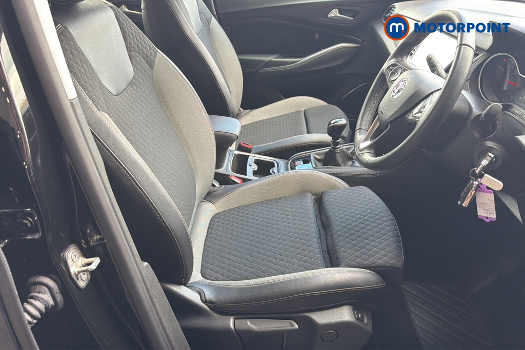 Vauxhall Grandland X Business Edition Nav Manual Diesel SUV - Stock Number (1650101) - 22nd supplementary image