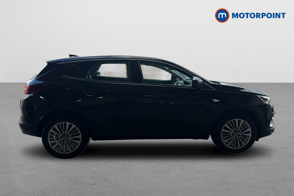 Vauxhall Grandland X Business Edition Nav Manual Diesel SUV - Stock Number (1650101) - Passenger side